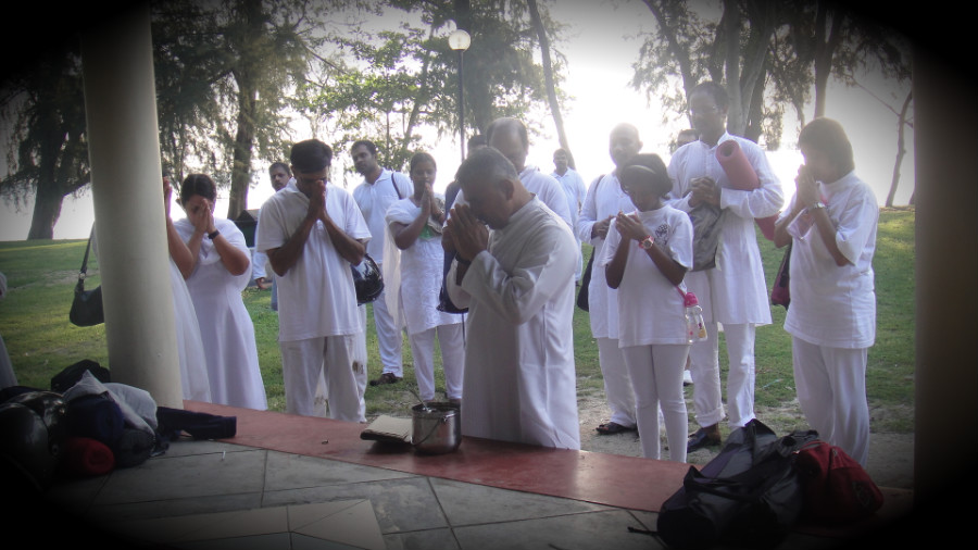 33 Blessing of Iraiparasadam